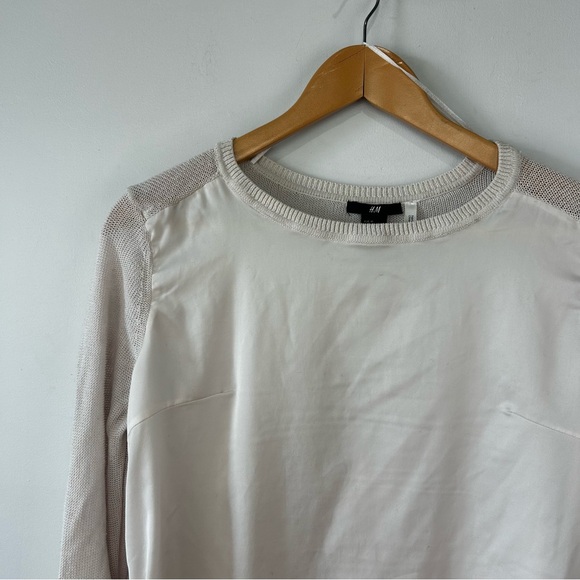 H&M silk front knitted pullover. - Picture 3 of 5
